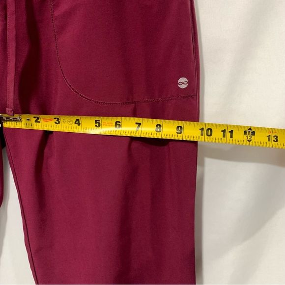 Cherokee Infinity Burgundy Red Stretch Scrub Pants Womens Medium Zip Pockets - Picture 8 of 11